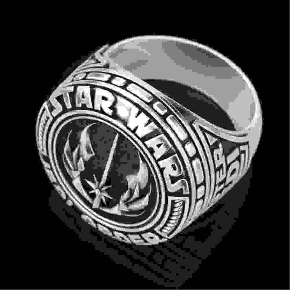 Exquisite retro warrior men's ring, bold domineering style, unique niche party accessory.