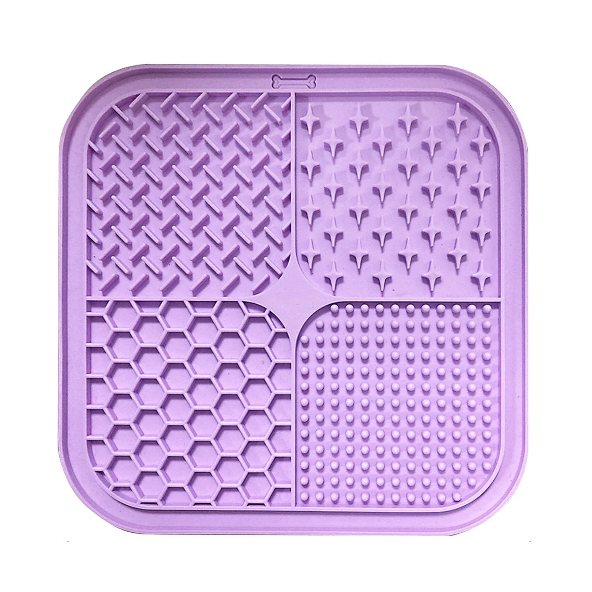 Silicone lick mat slows eating, reducing choking and anxiety naturally.