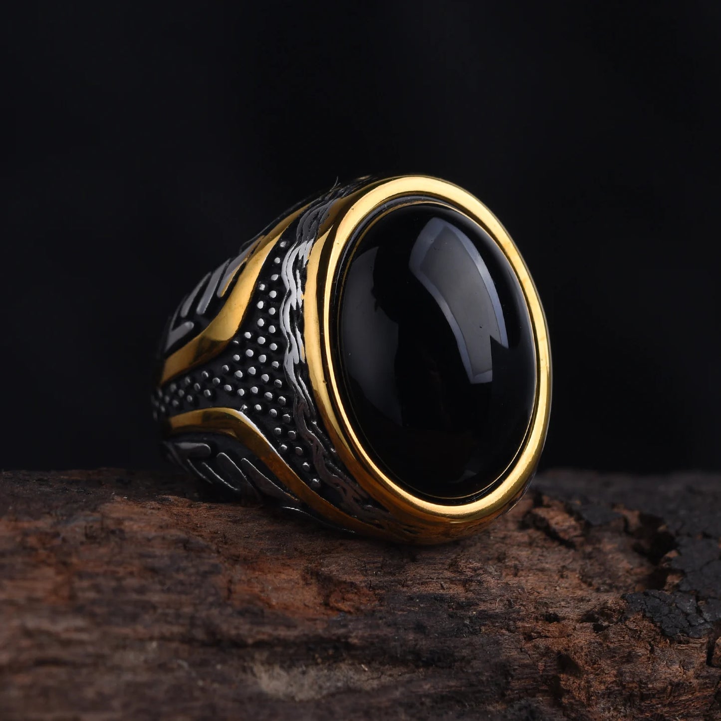Classic stainless steel ring, many gemstone colors, fashionable high-quality unisex.